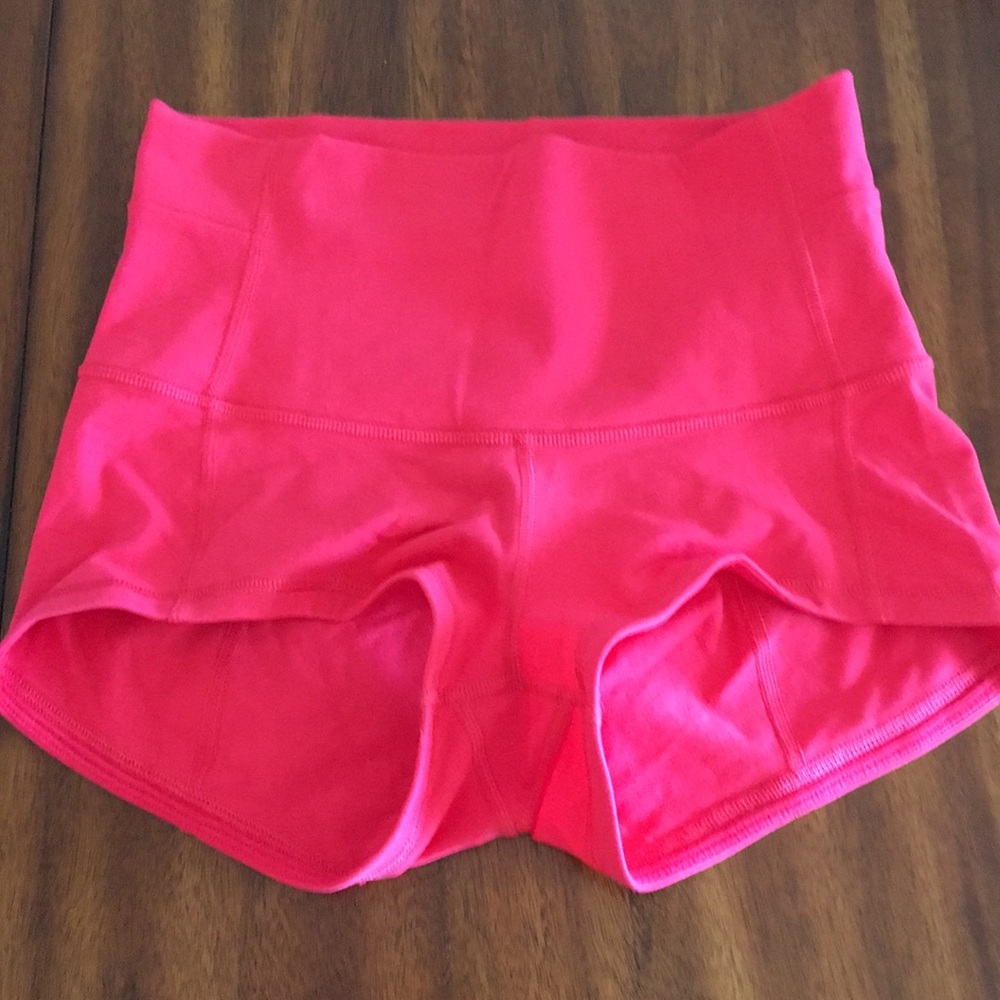 Lululemon spandex shorts